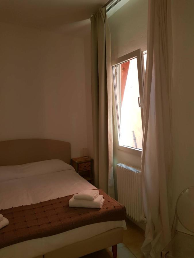 Butterfly Guest House Venecia Exterior foto